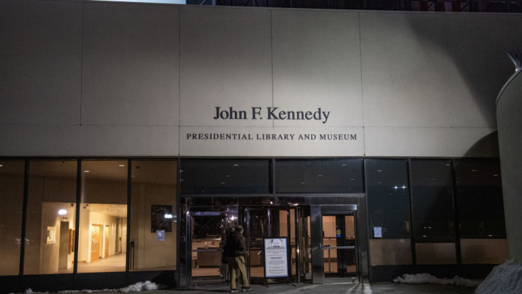 Biblioteca John F. Kennedy din Boston se închide din cauza concedierilor federale