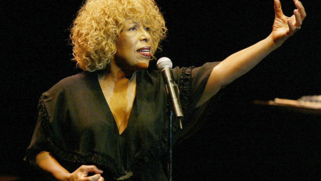 Moartea artistei R&amp;B Roberta Flack la 88 de ani