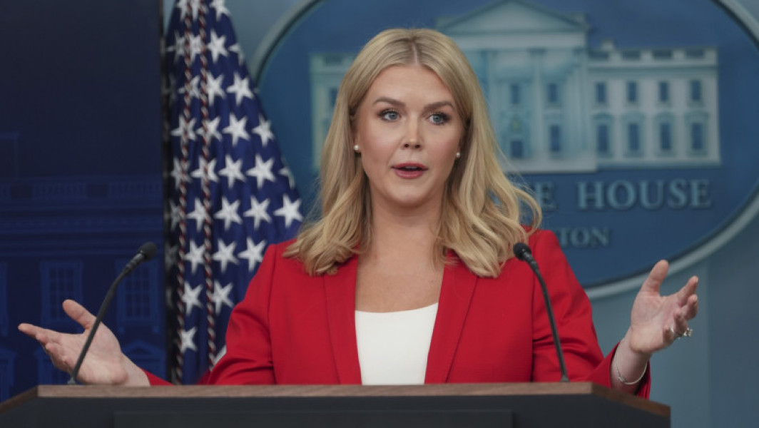 Trump schimba sistemul de selectare a jurnaliștilor care îl însoțesc
