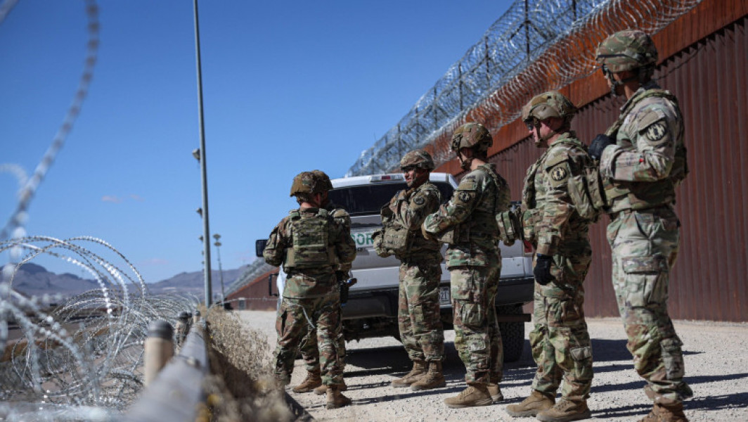Desfășurarea soldaților americani la granița cu Mexicul