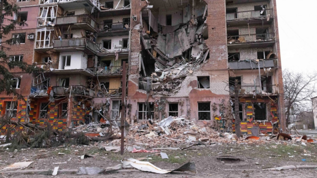 Bombardamentele rusești continuă asupra Ucrainei după discuțiile Trump-Putin