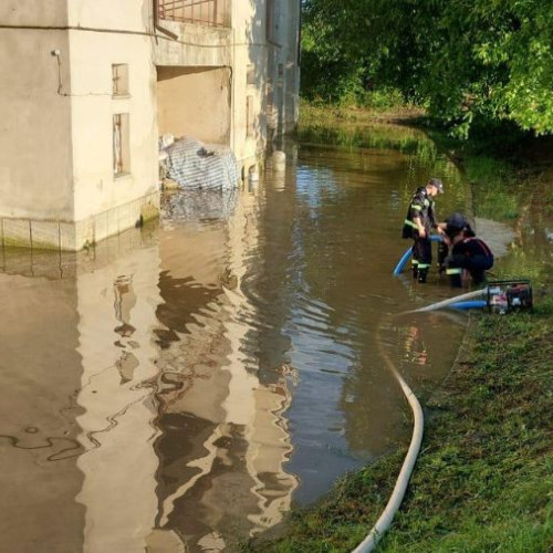 Grindina și vijeliile au provocat pagube în zona Județului Bacău