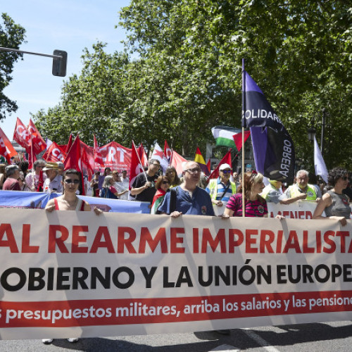 Protest la Madrid împotriva creșterii bugetelor militare și a rearmării NATO