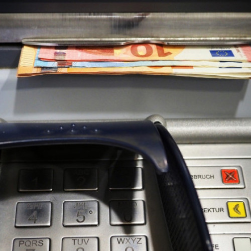 Procesul de preluare a First Bank de către Intesa Sanpaolo România se apropie de final