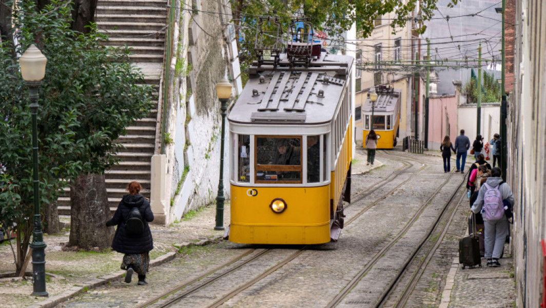 Autoritățile portugheze publică un raport preliminar privind accidentul funicularului din Lisabona